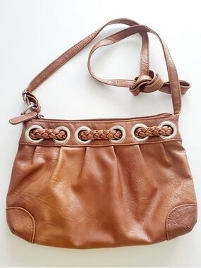 Classic American Eagle Brown Leather Shoulder Bag with Grommet Detail